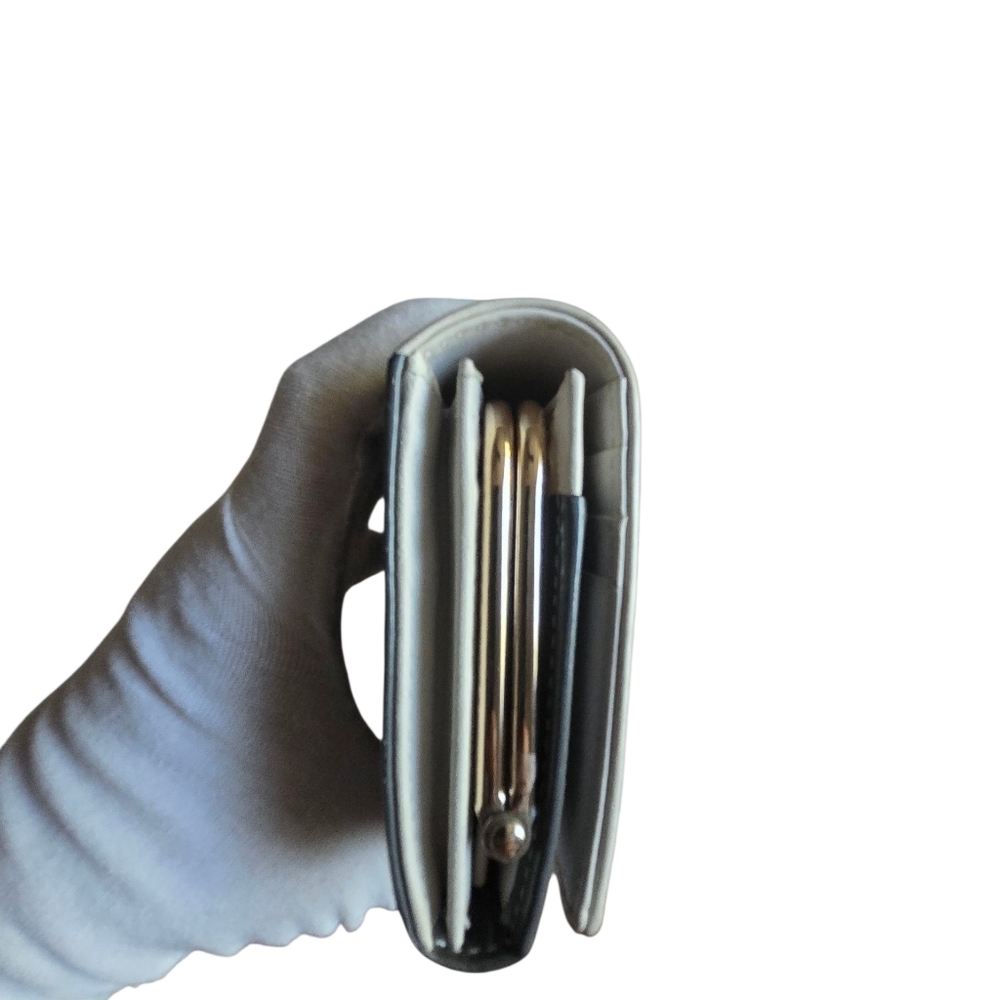 Samantha Thavasa Simple Bi-Color Long Wallet - Picture 3 of 7